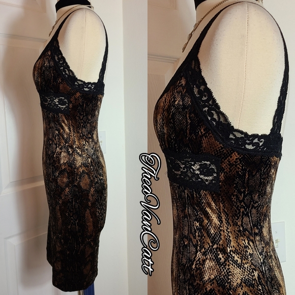 Betsey Johnson SET stretch VELVET & lace snake print dress & button up cardigan! - Picture 9 of 12